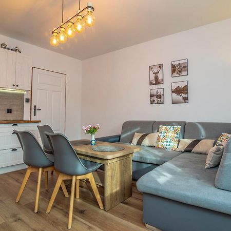 Apartament Cztery Pory Roku เบียลกาตัทร์ชันสกา ภายนอก รูปภาพ